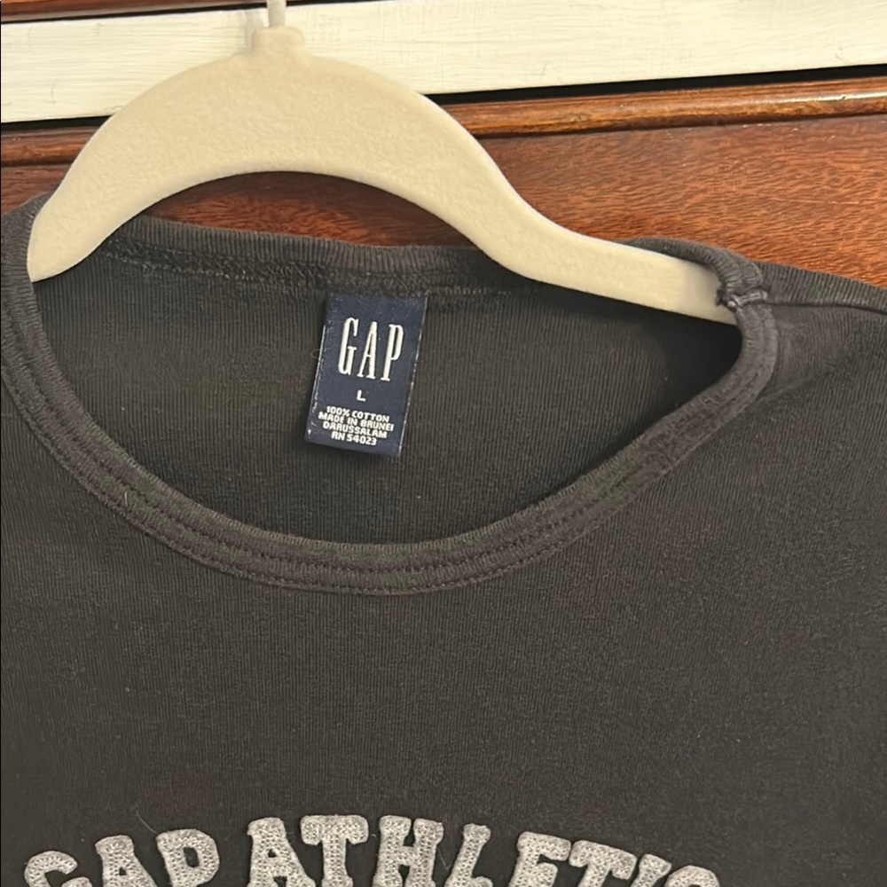 GAP Black Athletic Tee